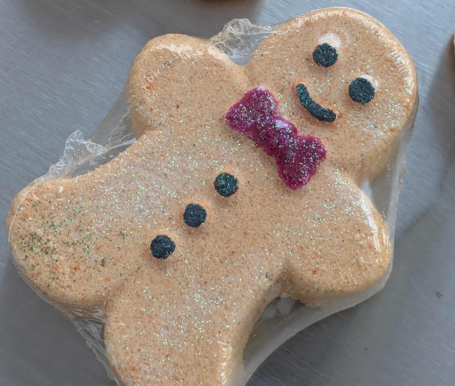 Gingerbread man Bathbomb